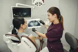 Cat costa o radiografie dentară panoramica?