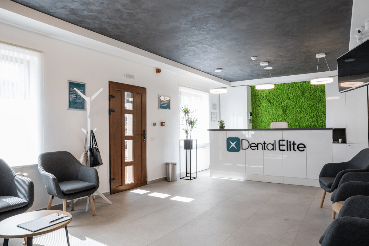 Dental Elite Dental Clinic Reception Mihai Viteazul Brasov