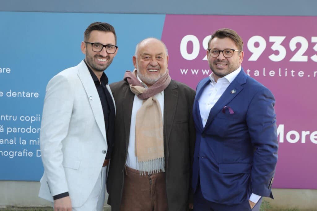 Dr. Alexandru Ciucu, Dr. Daniel Ciucu, Bogdan Ciucu la deschiderea Dental Elite Voluntari