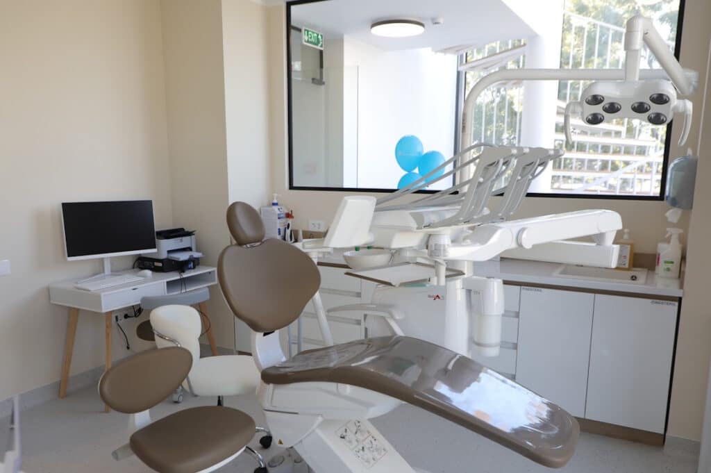 Cabinet stomatologic dotat complet la Dental Elite Voluntari