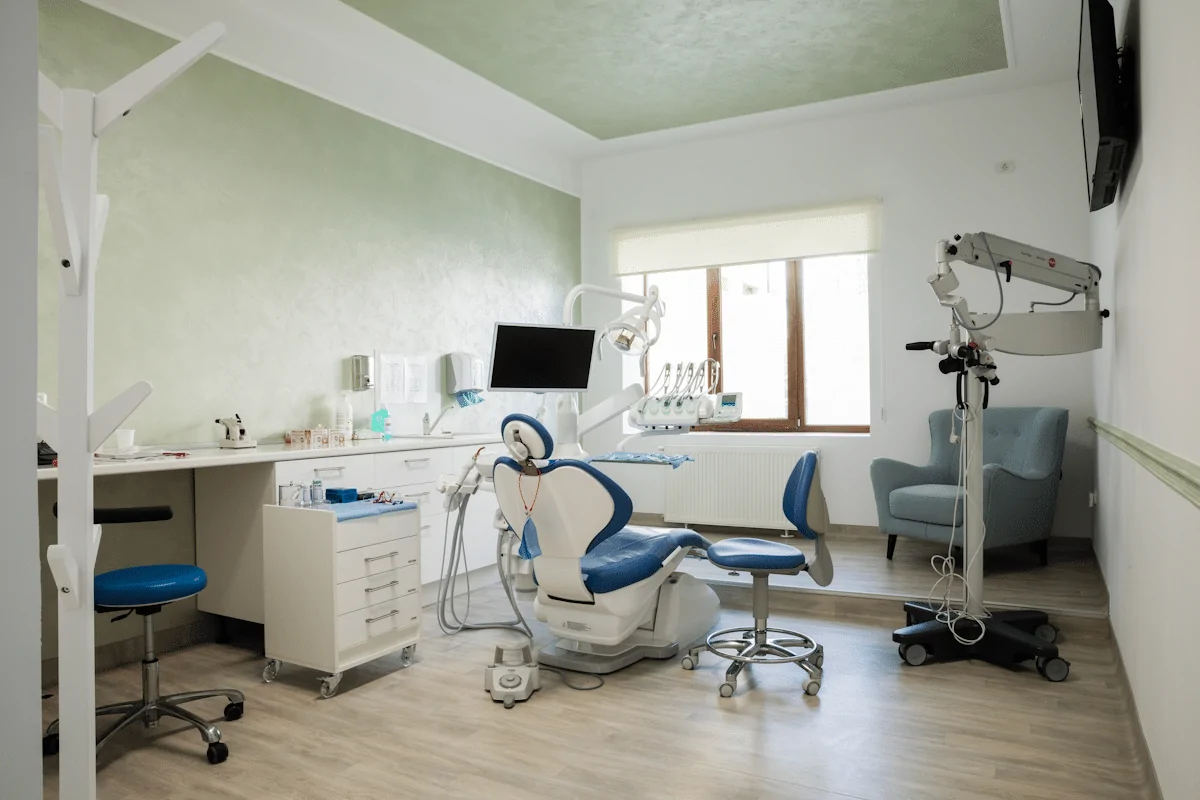 Cabinet in clinica stomatologice Dental Elite Mihai Viteazul Brasov